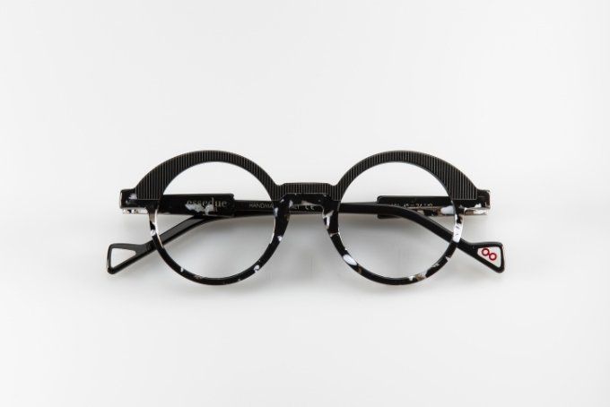collection ESSEDUE mod DAUPHINE 2001 45*24